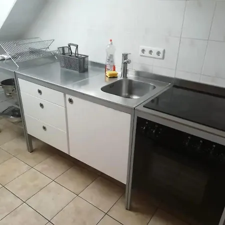 200m2 *